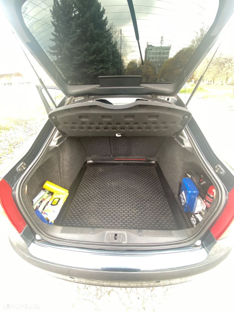 Skoda Octavia 1.9TDI Ambiente Aut - 8