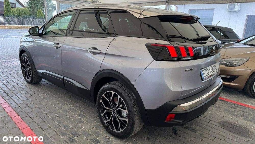 Peugeot 3008 1.2 PureTech Road Trip S&S - 23