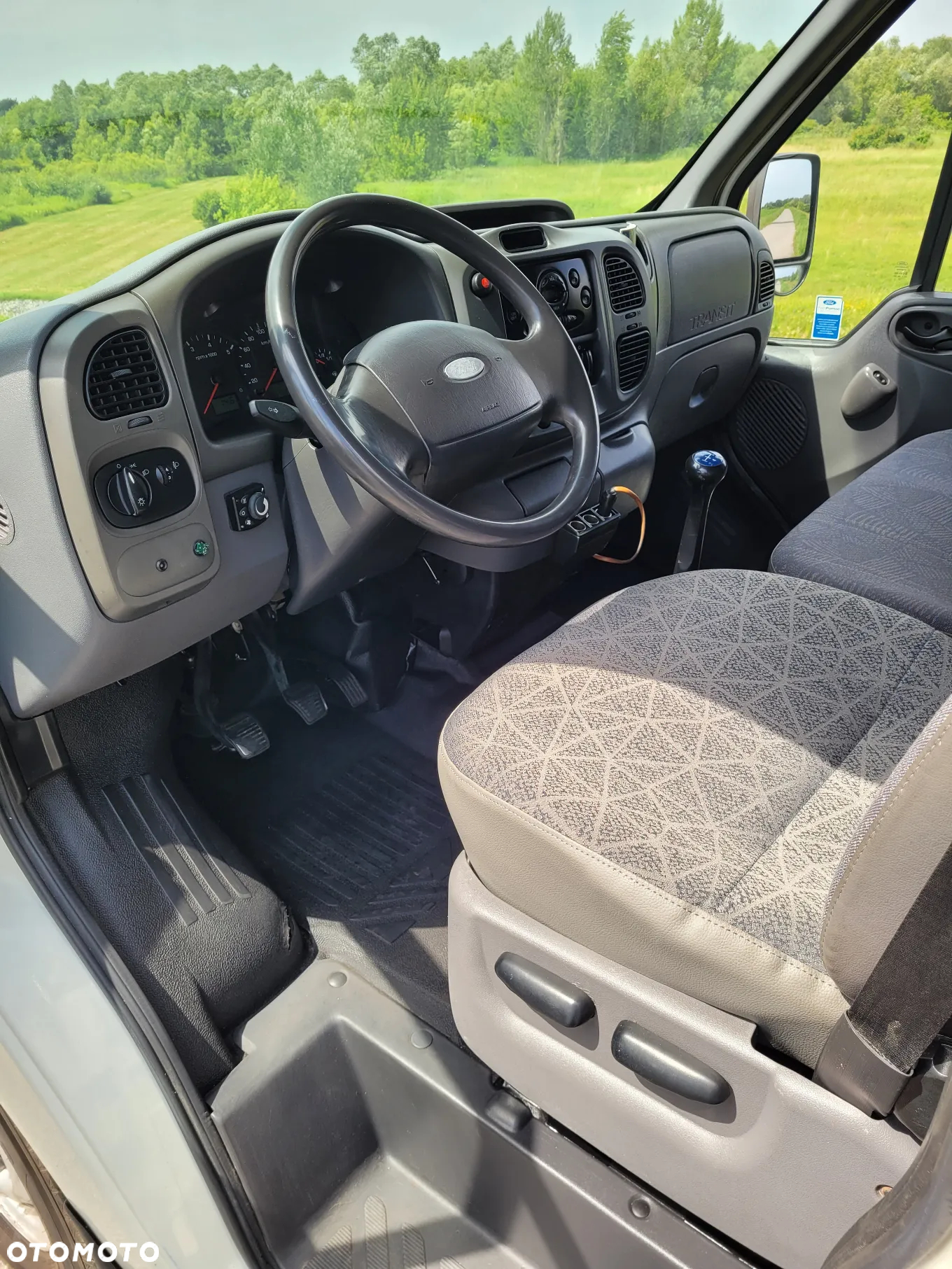 Ford Transit - 26