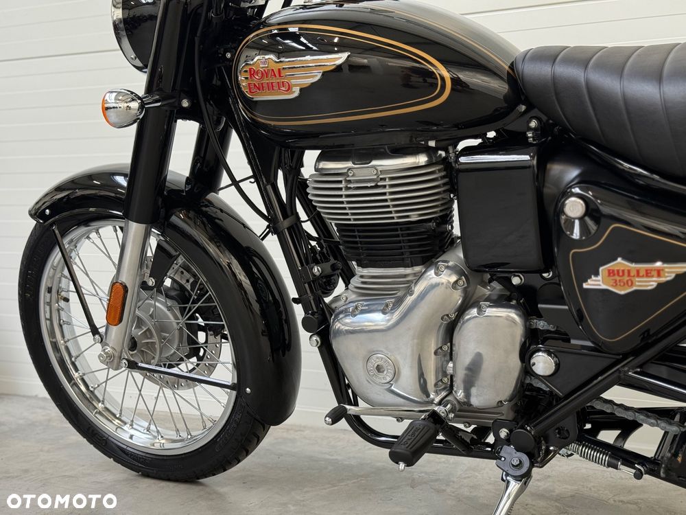 Royal Enfield Bullet - 32