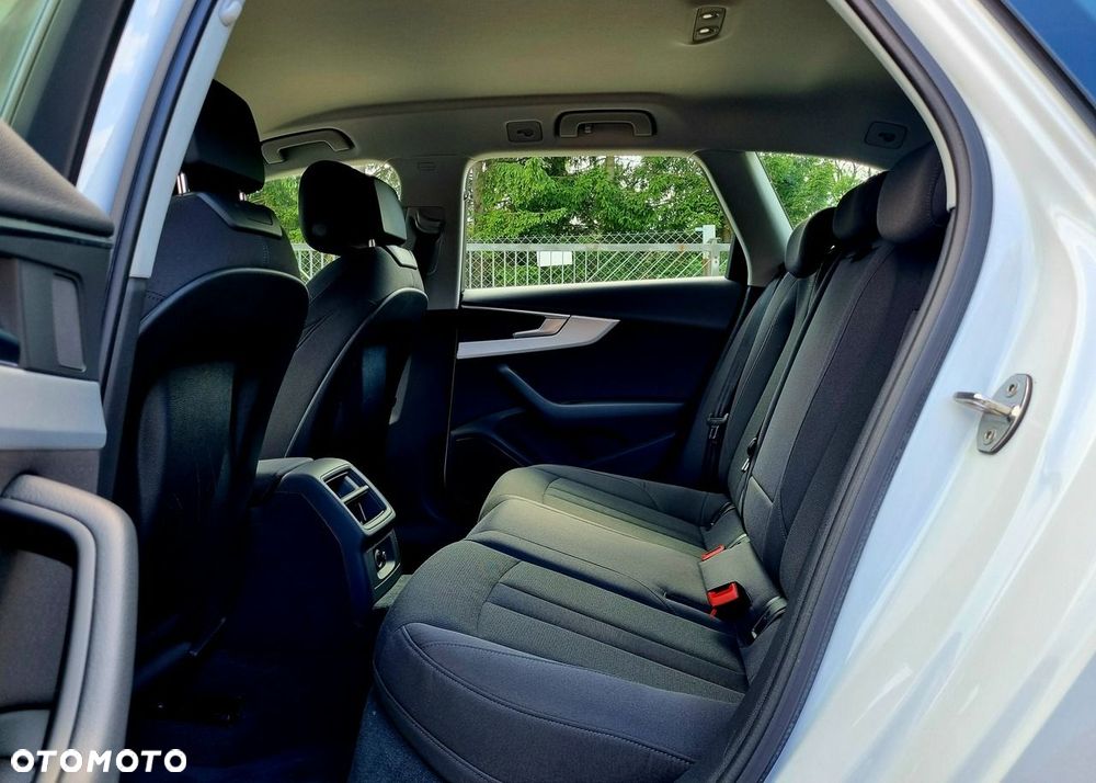 Audi A4 Avant 2.0 TDI Quattro S tronic - 12