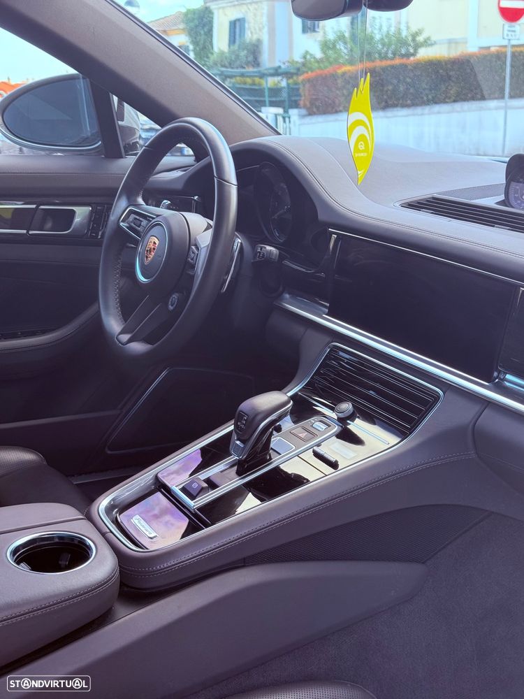Porsche Panamera Sport Turismo 4S E-Hybrid - 16