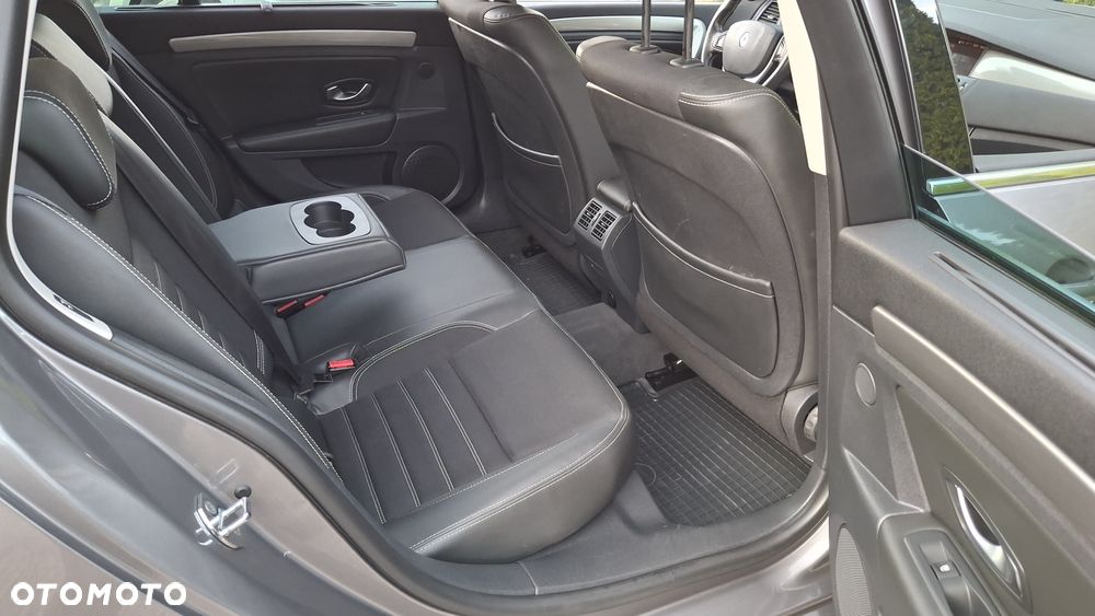 Renault Laguna dCi 150 FAP Start-Stop Bose Edition - 17