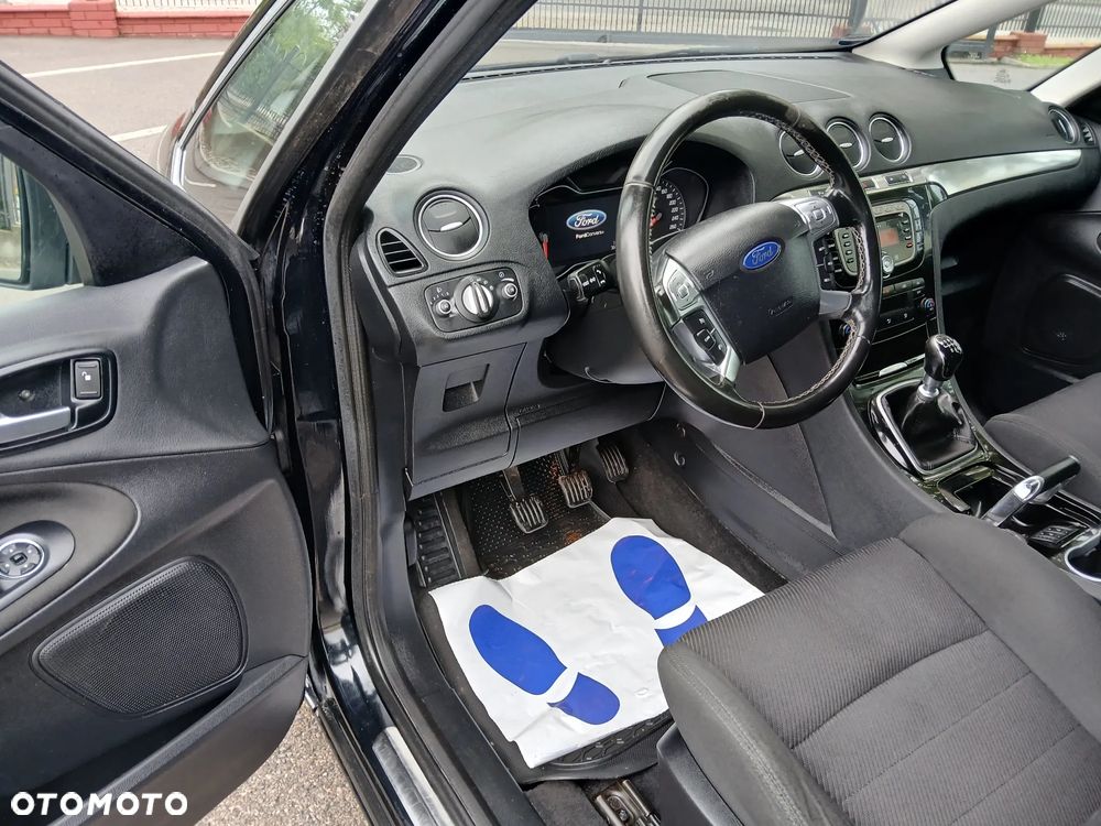 Ford S-Max 2.0 TDCi Ambiente - 17