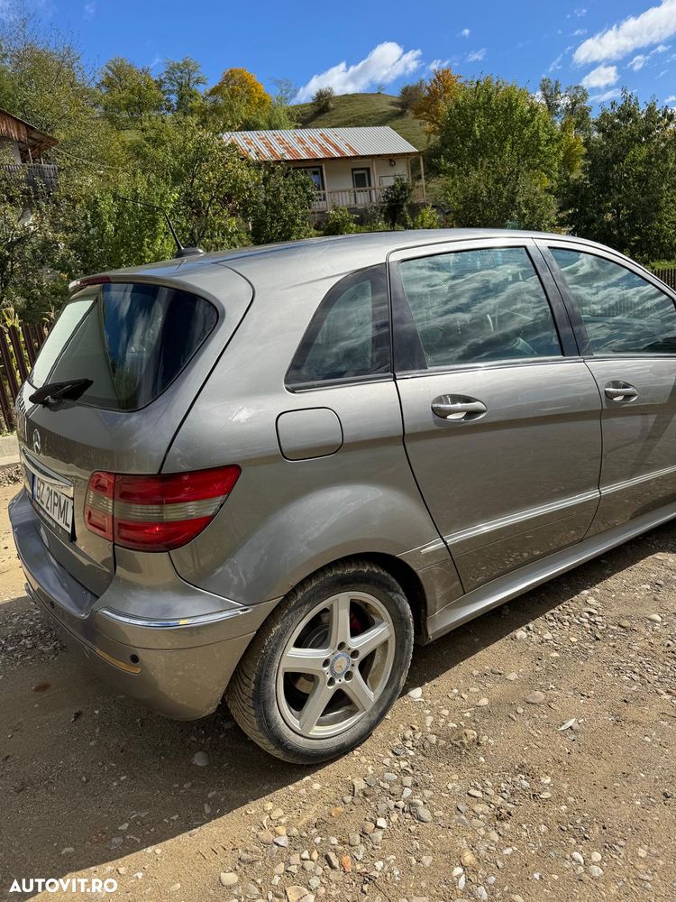 Mercedes-Benz B 200 - 4