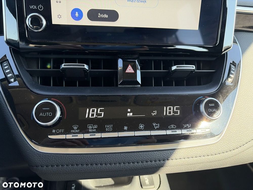 Toyota Corolla 1.8 Hybrid Comfort - 24