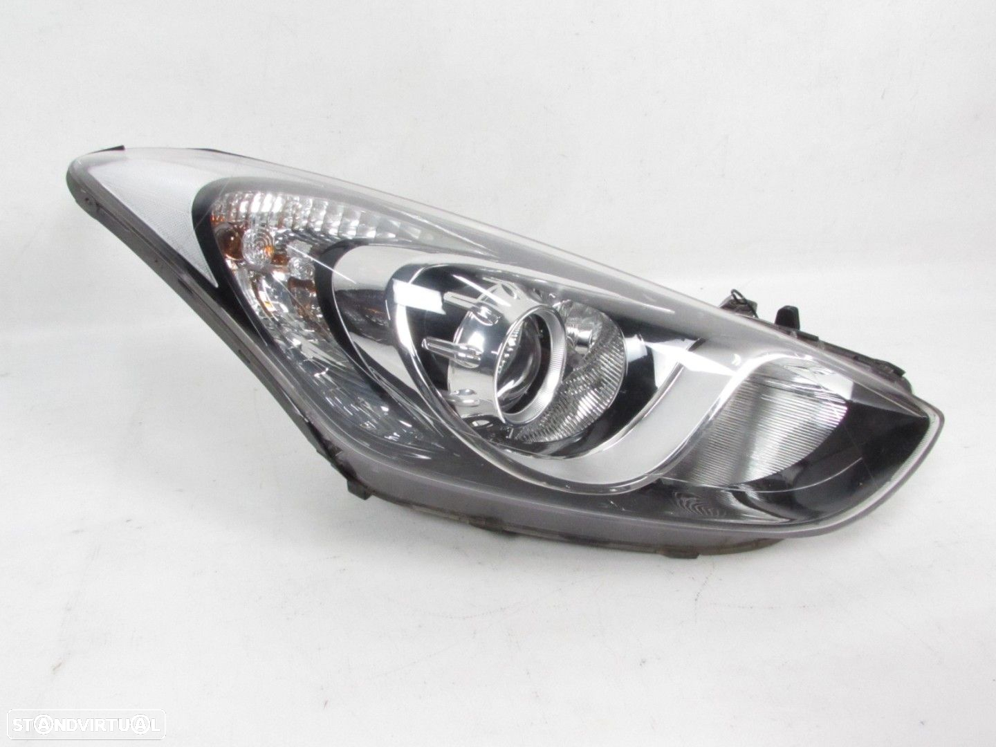 Farol normal Direito Seminovo/ Original HYUNDAI i30 (GD) 92102A6060 - 2