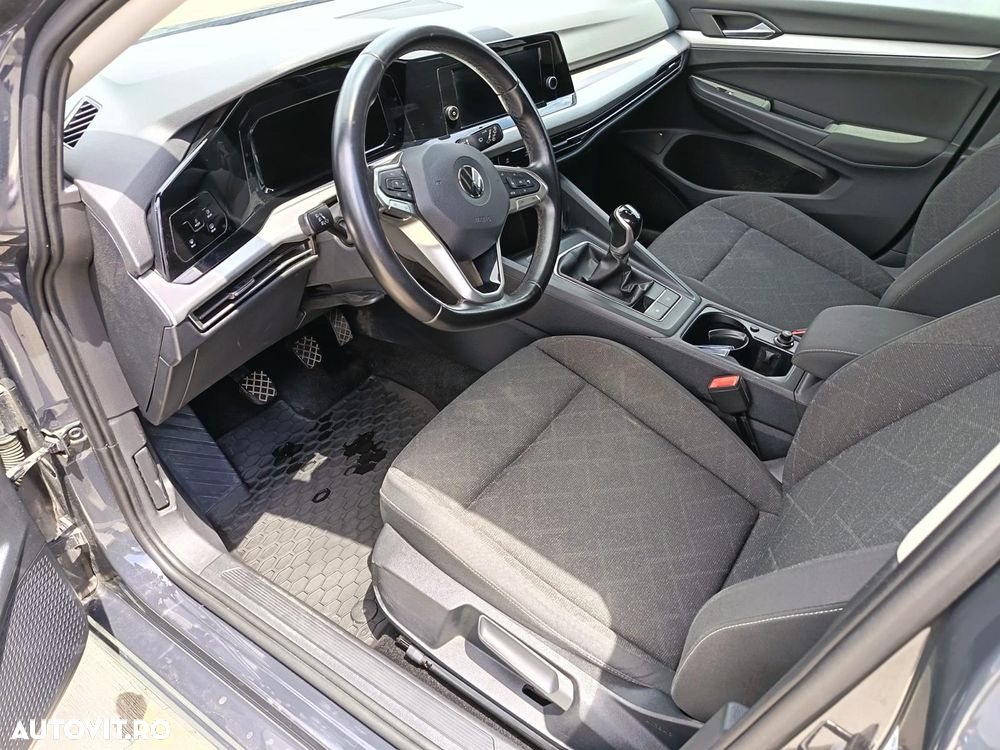 VOLKSWAGEN Golf 2021 — imagine 5
