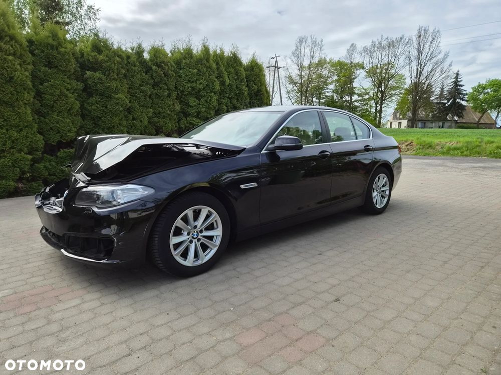 BMW Seria 5 520i - 2