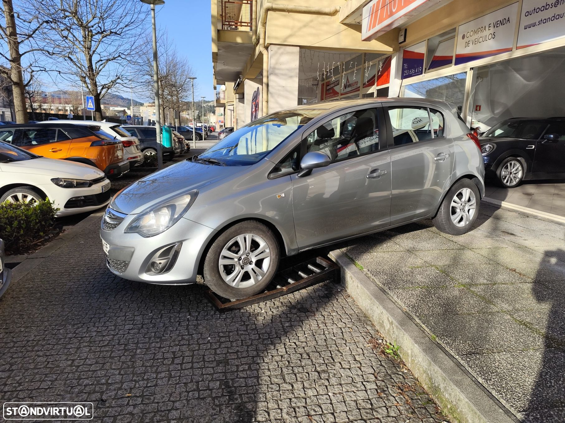 Opel Corsa 1.3 CDTi Enjoy 88g - 2