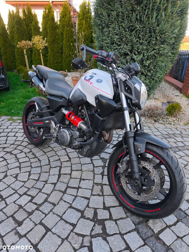 Yamaha MT - 2