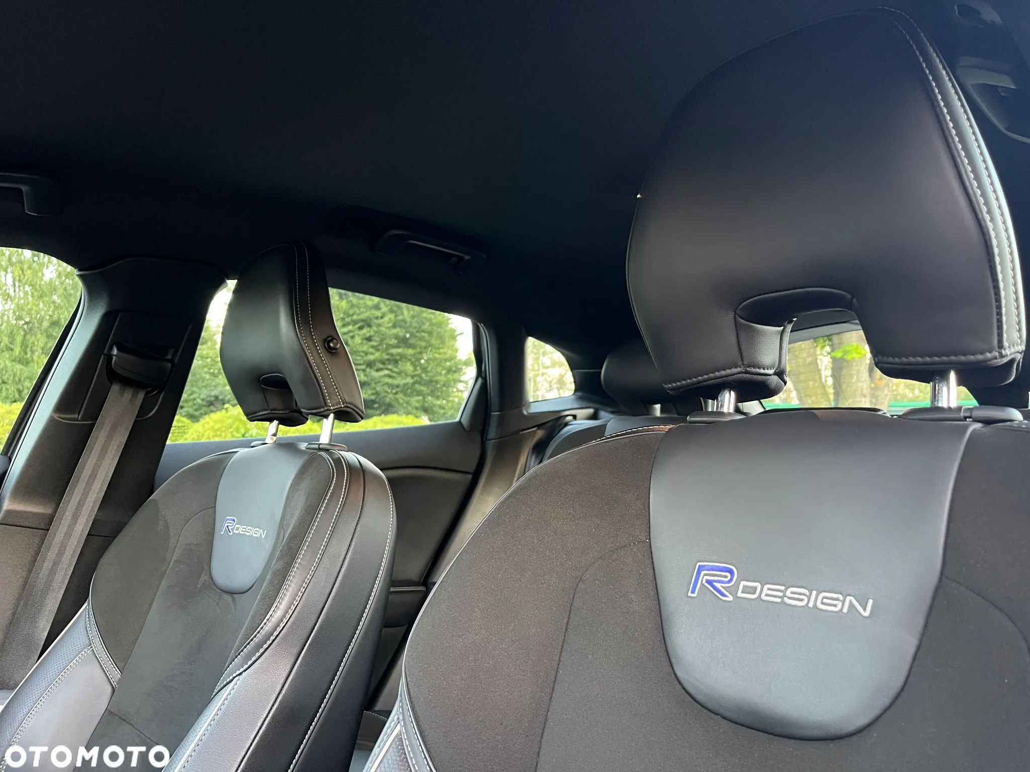 Volvo V40 T3 R-Design Momentum - 14