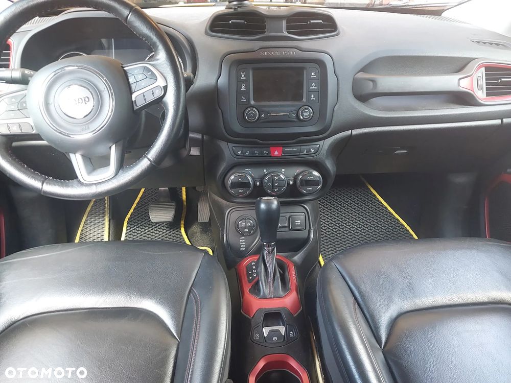 Jeep Renegade - 12