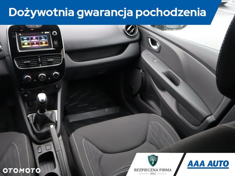 Renault Clio - 10