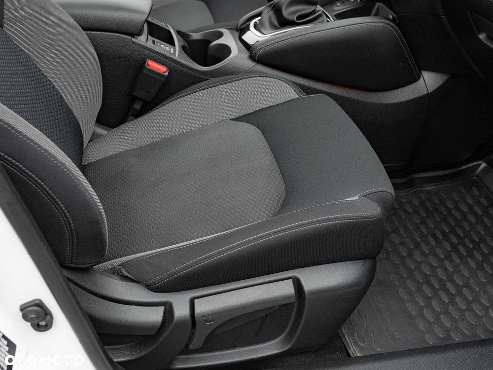 Nissan Qashqai 1.3 DIG-T N-Connecta DCT - 30