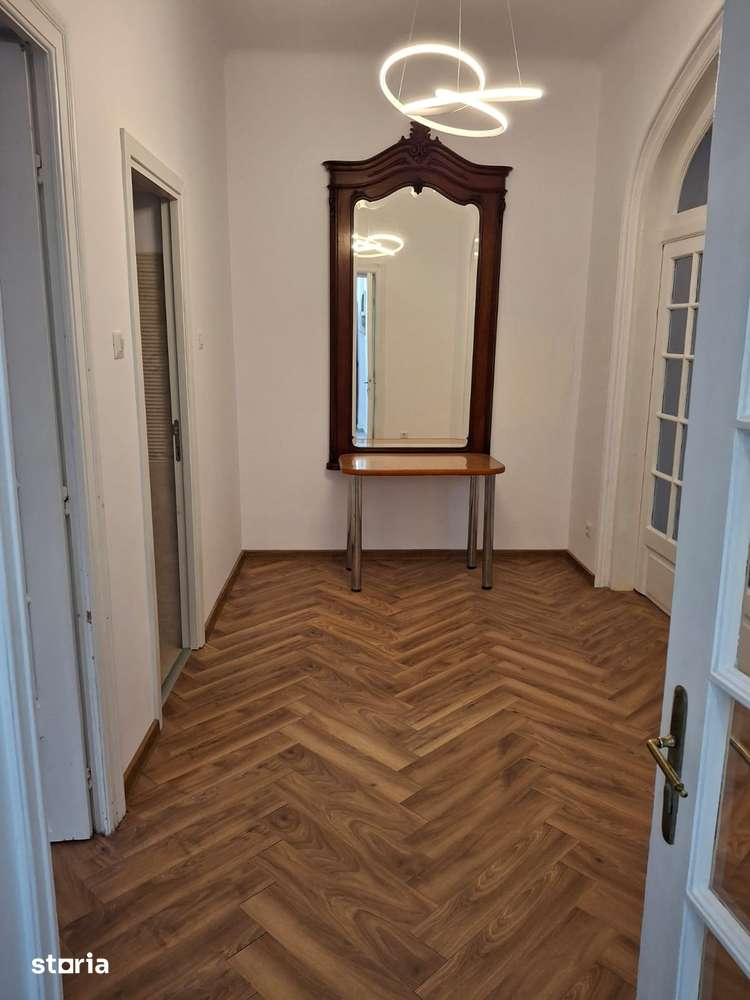 Apartament central in vila interbelica — fotografia 3