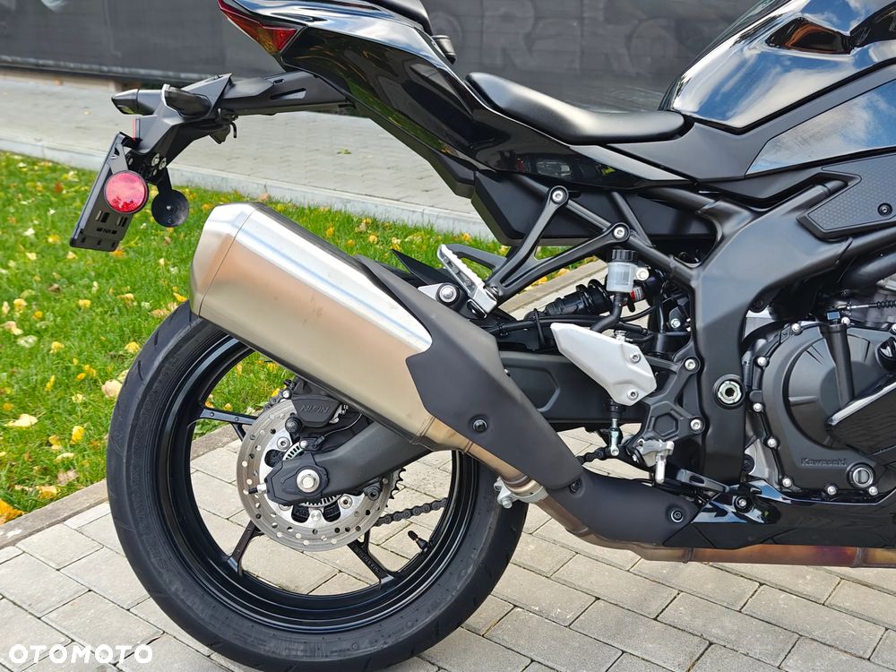 Kawasaki ZX - 9