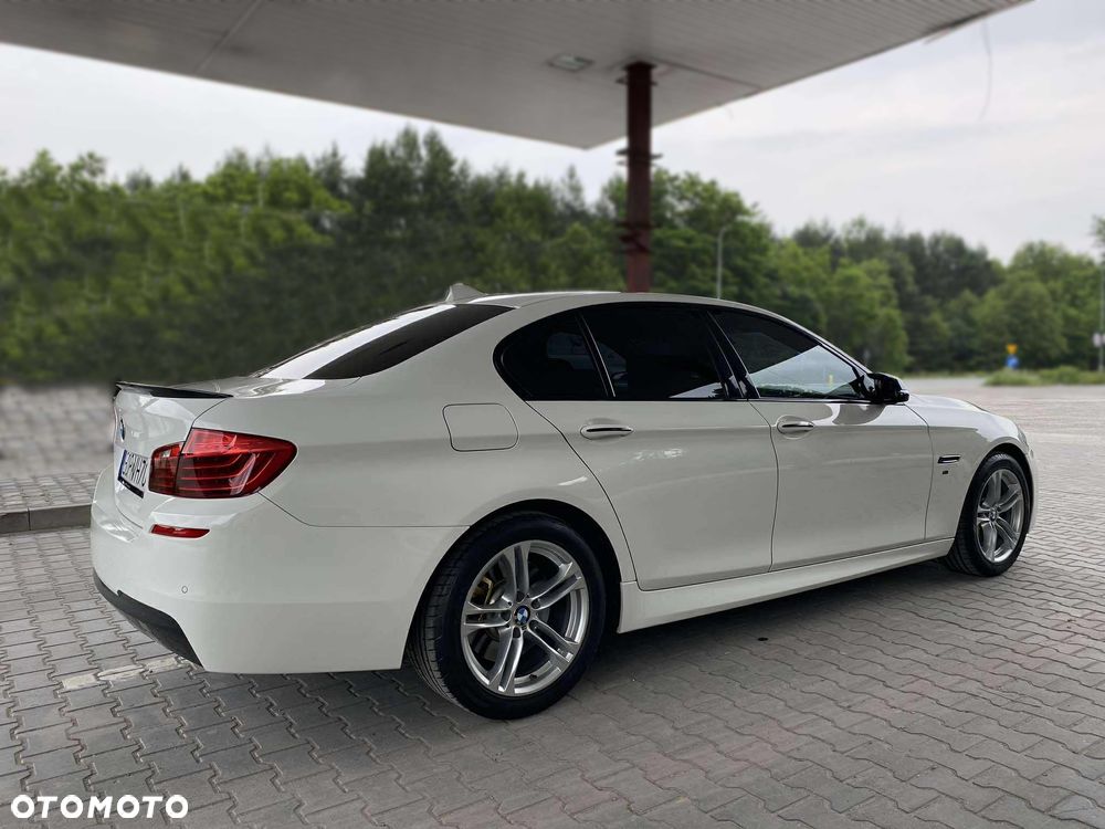 BMW Seria 5 530d xDrive - 9