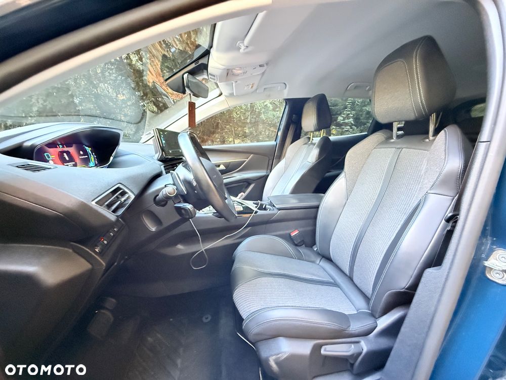 Peugeot 3008 1.6 PureTech Hybrid PHEV Allure Pack S&S EAT8 - 26