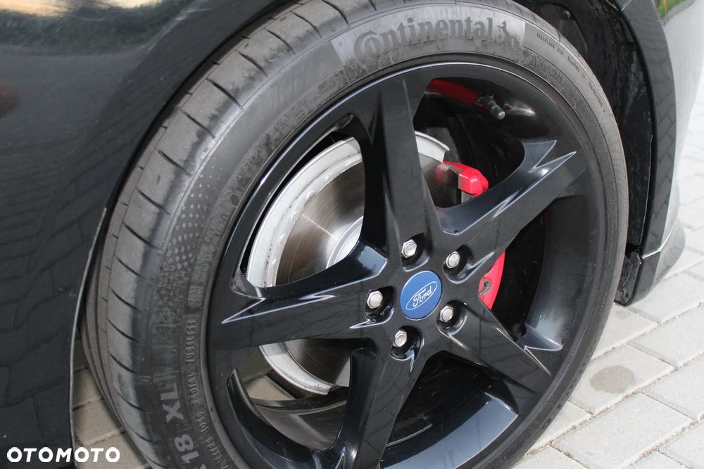 Ford Focus 1.0 EcoBoost Black Edition ASS - 16