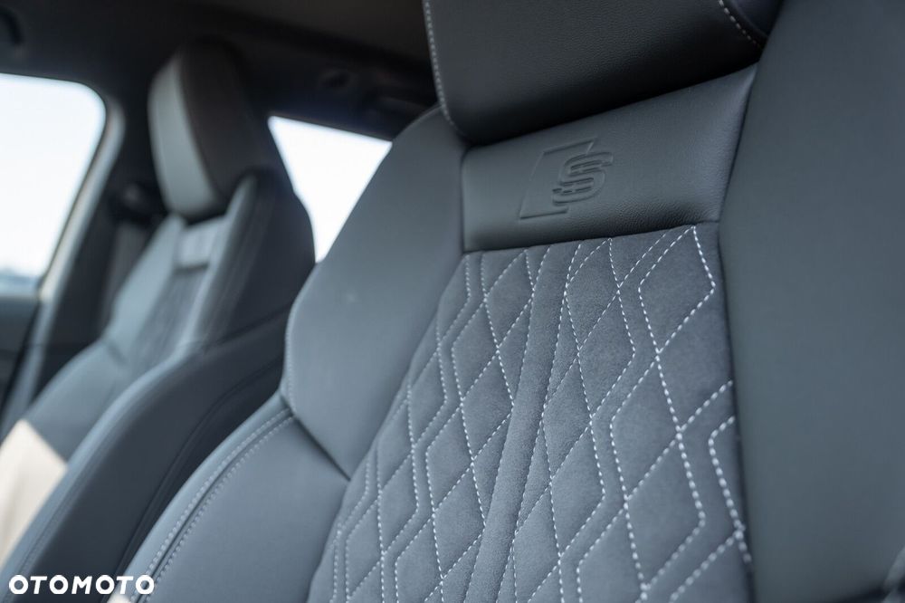 Audi Q4 e-tron - 12