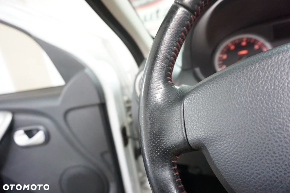 Dacia Duster dCi 110 FAP 4x2 Laureate - 24