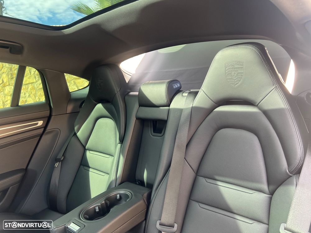 Porsche Panamera 4 E-Hybrid Platinum Edition com PDLS - 41