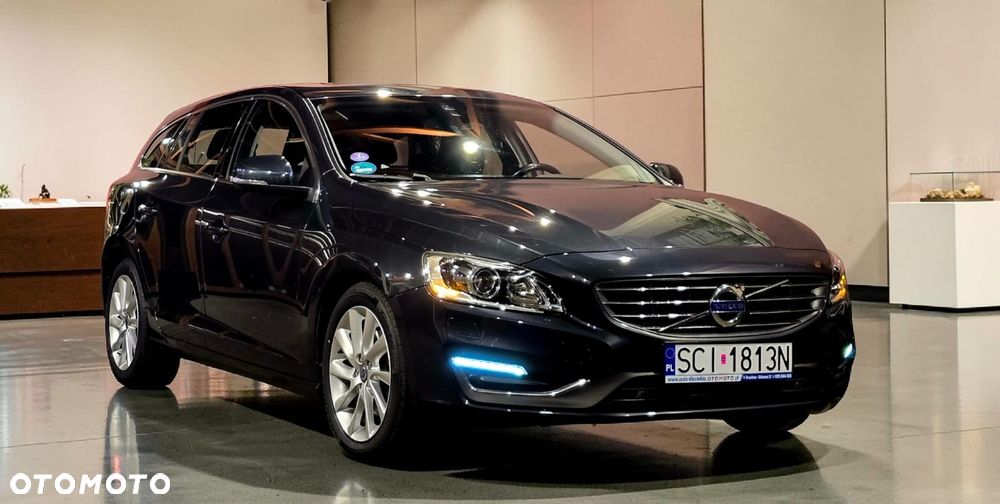 Volvo V60 T3 Summum - 14