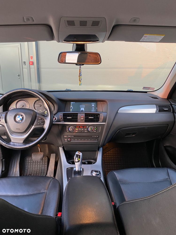 BMW X3 xDrive20d - 13