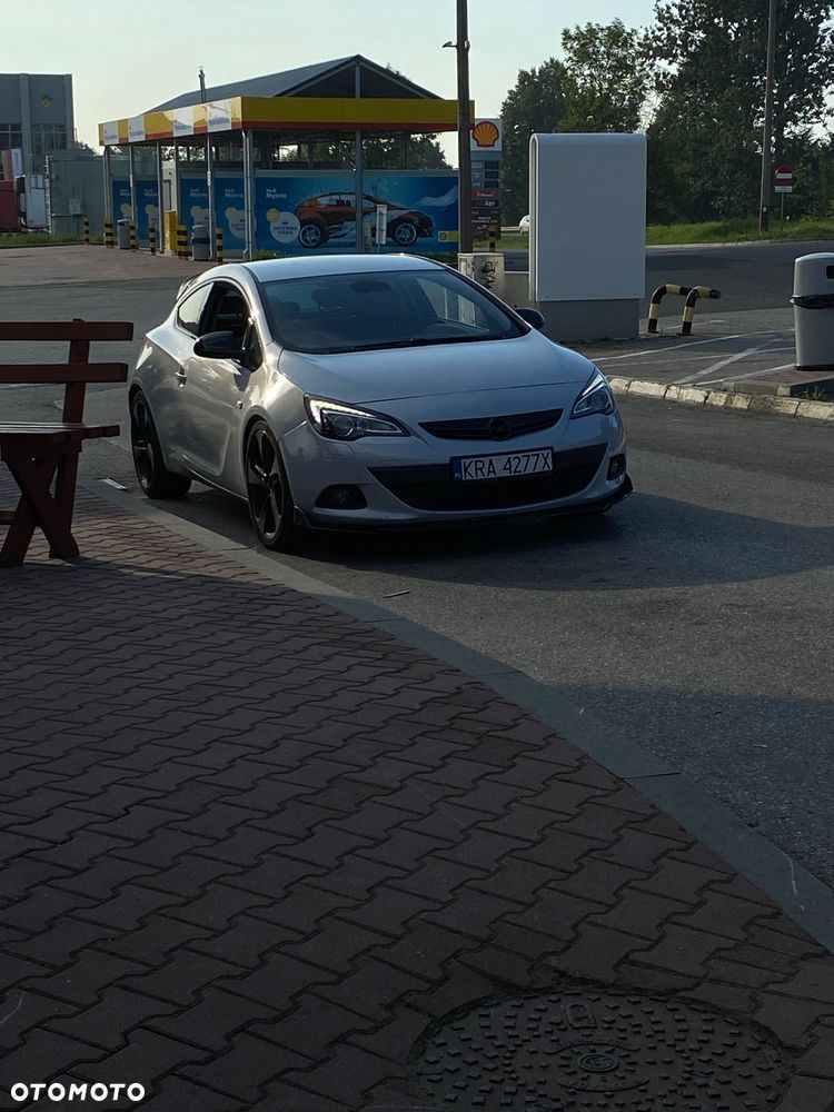 Opel Astra IV GTC 2.0 CDTI Sport S&S - 2
