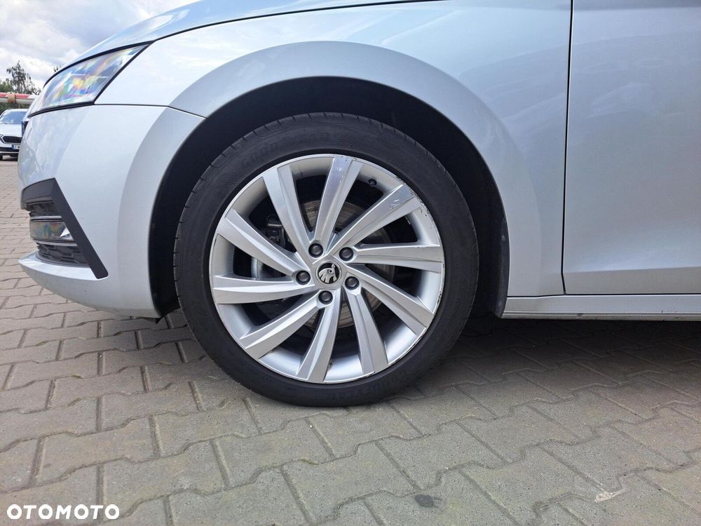 Skoda Octavia 2.0 TDI 4x4 Style DSG - 9
