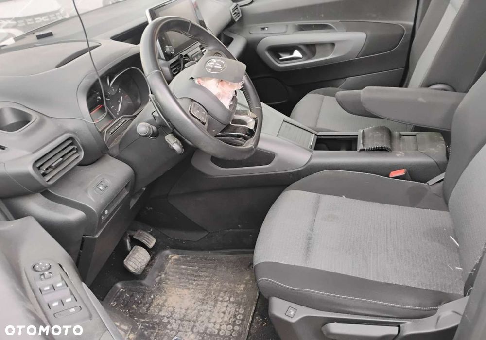 Toyota Proace City Verso - 8