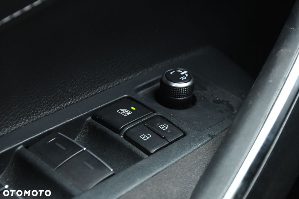 Toyota Corolla 1.8 Business Edition - 27