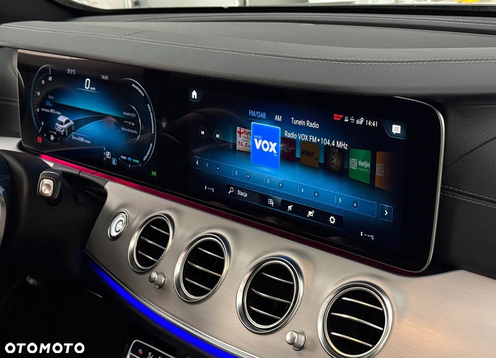 Mercedes-Benz Klasa E 220 d 4-Matic AMG/Avantgarde - 18