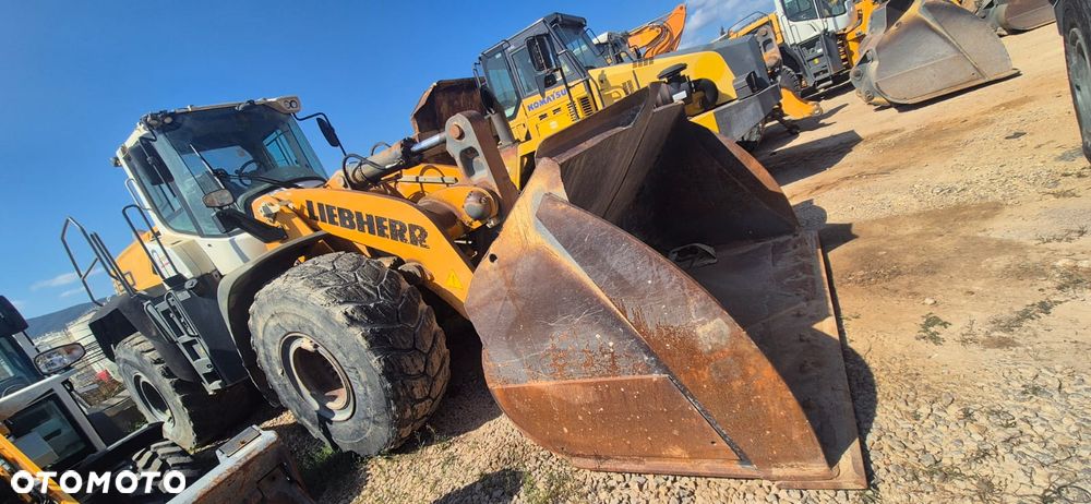 Liebherr L580 - 2