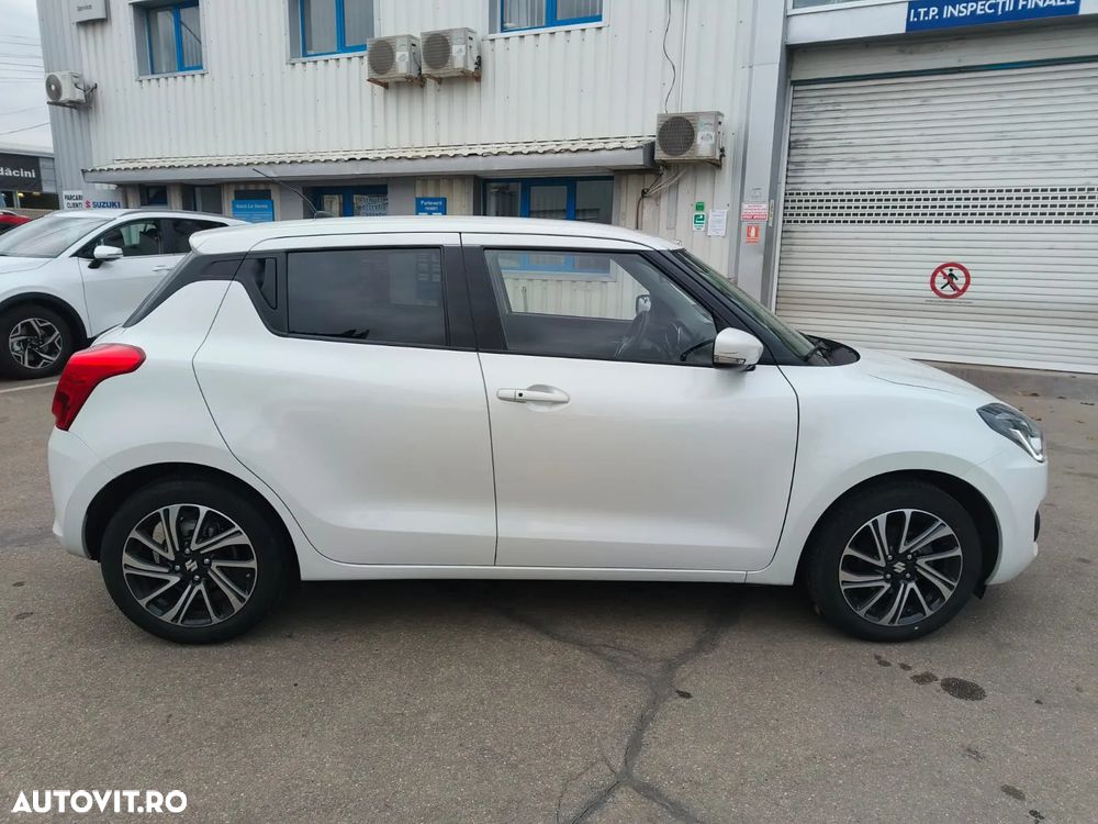 Suzuki Swift 1.2 Dualjet 12V MHEV Spirit - 4
