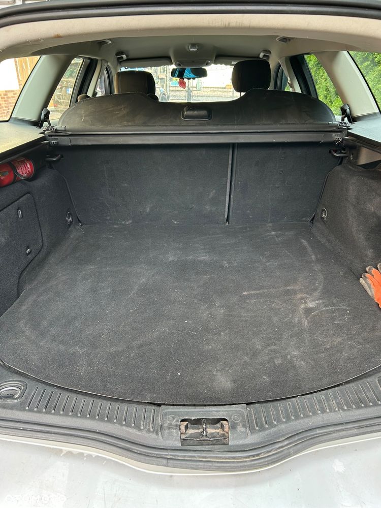 Ford Mondeo - 12