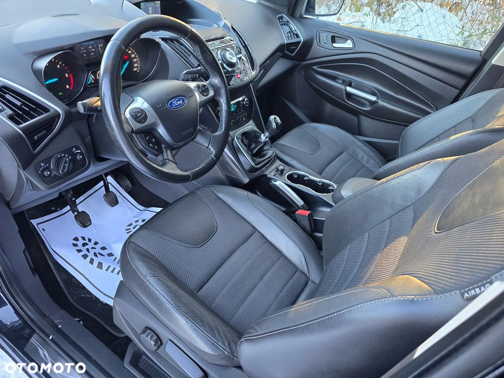 Ford Kuga 2.0 TDCi 4WD Titanium - 16