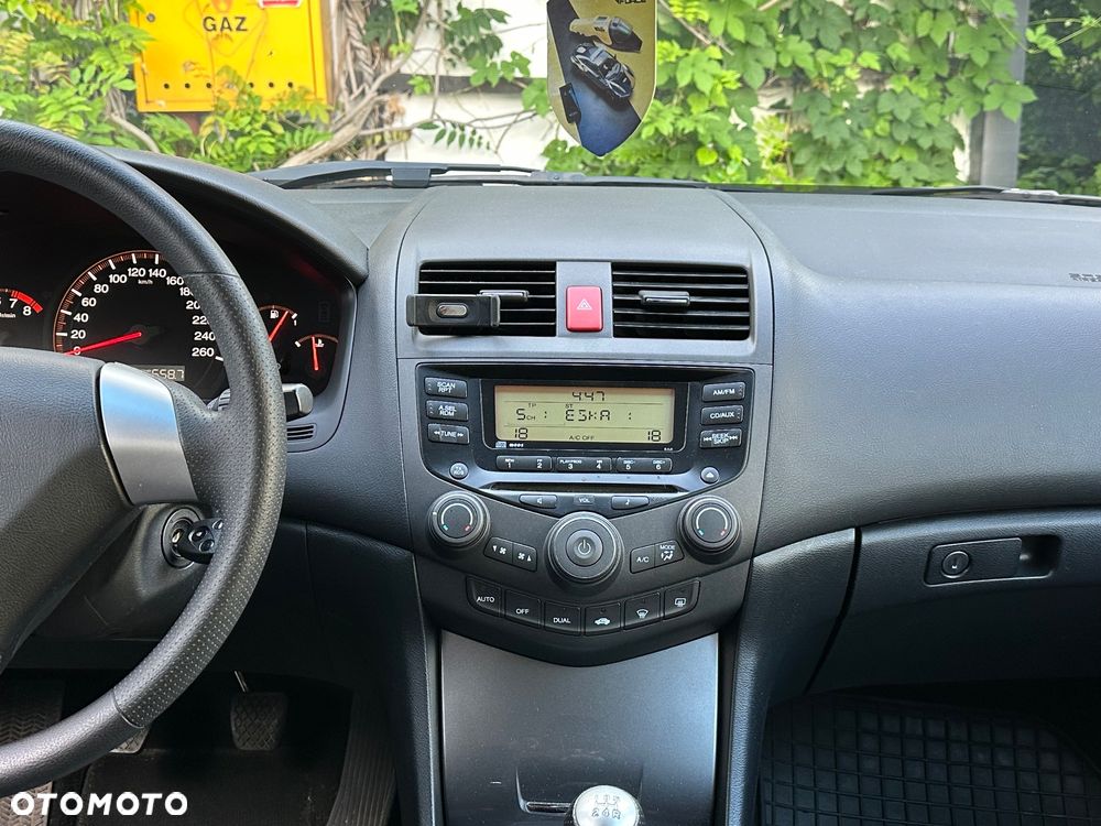 Honda Accord 2.0 i Comfort - 19