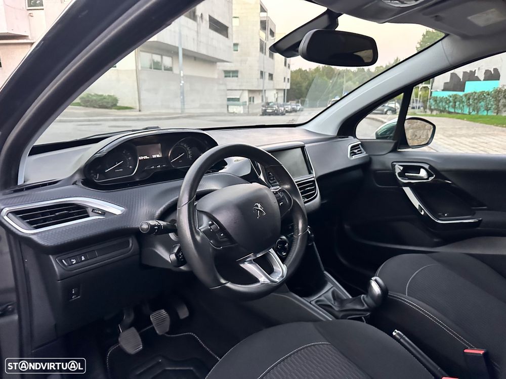 Peugeot 208 1.6 BlueHDi Style - 30