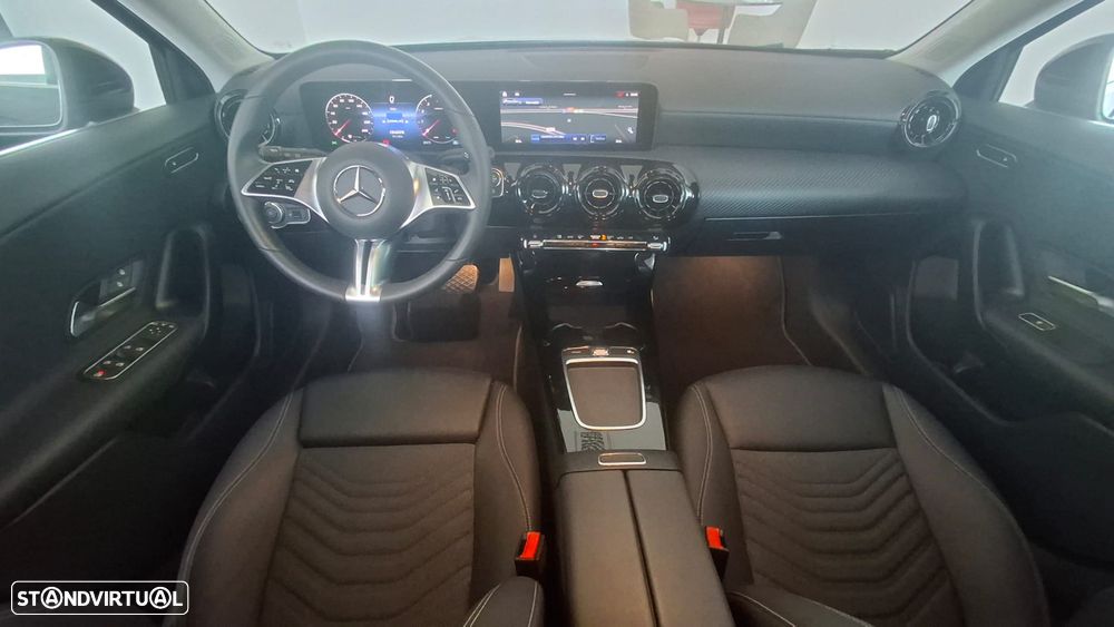 Mercedes-Benz A 200 Standard - 11