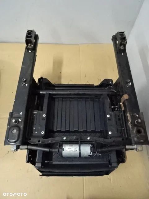 PODSTAWA STELAŻ FOTELA PRAWY FORD GALAXY MK3 NR6 - 6