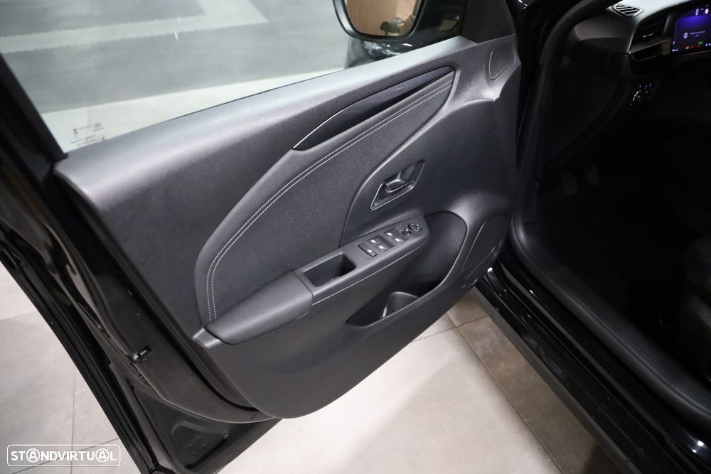 Opel Corsa 1.2 T GS - 11