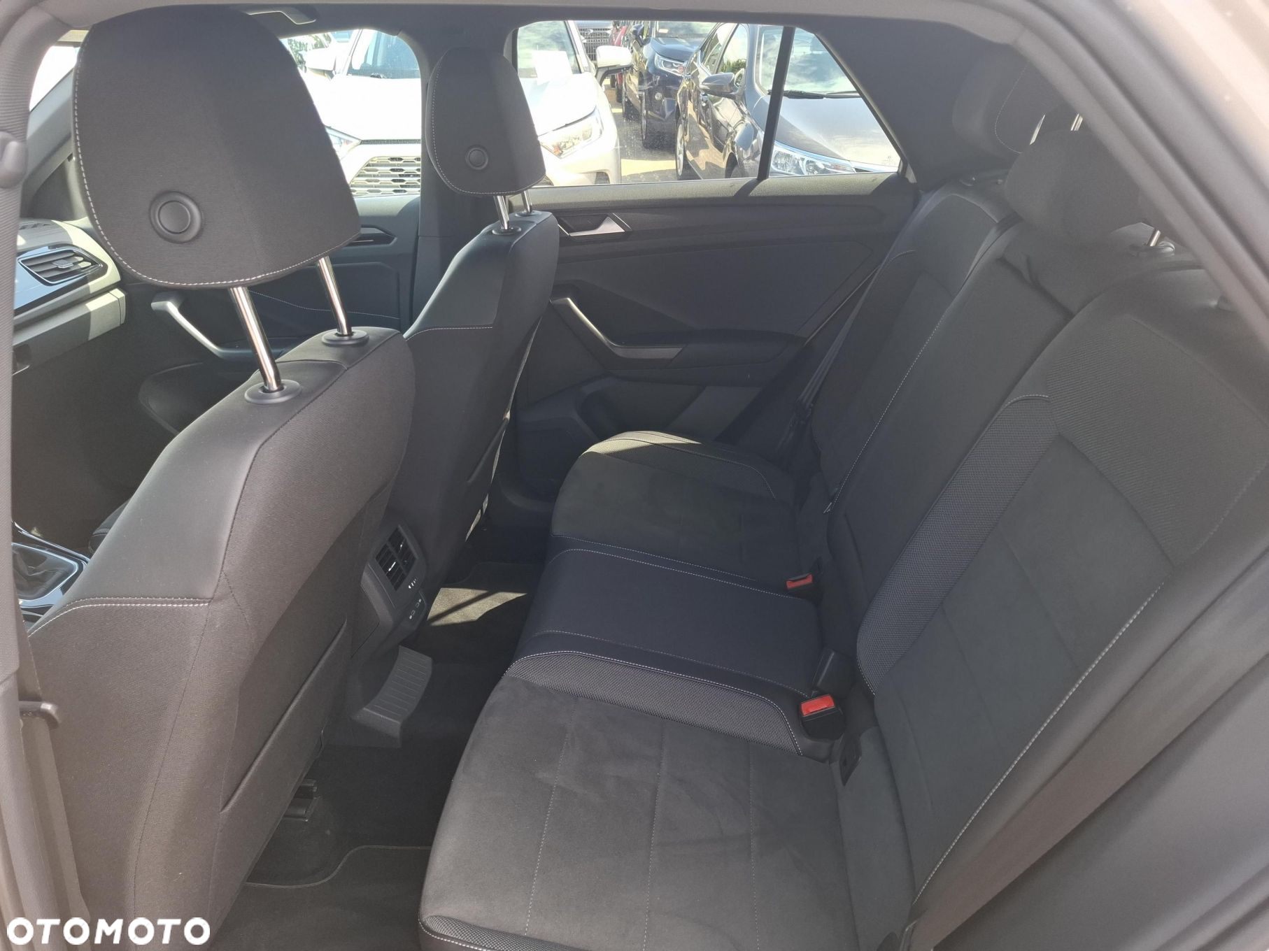 Volkswagen T-Roc 1.5 TSI Style DSG - 11