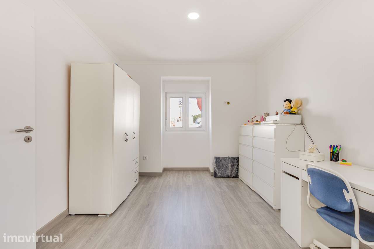MORADIA T3 | TERRENO C/ OLIVEIRAS E VINHA | ARMAZÉM 90 m² | ALENQUER - Grande imagem: 4/60