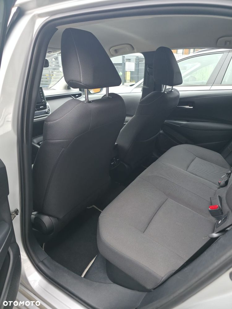 Toyota Corolla 1.8 Hybrid Comfort - 36