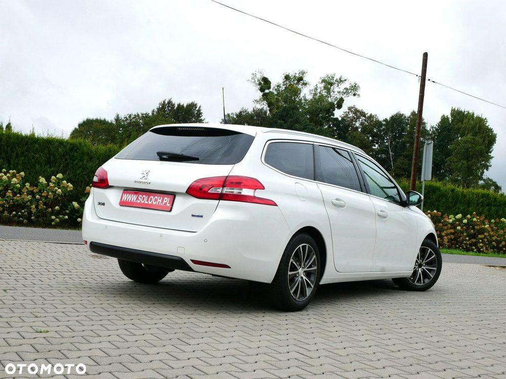 Peugeot 308 BlueHDi FAP 150 Stop&Start Automatik Allure - 3