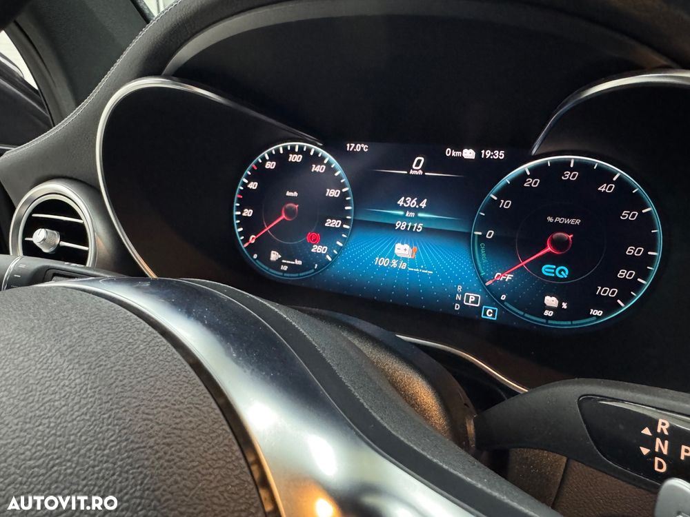 Mercedes-Benz GLC 300 e 4Matic 9G-TRONIC AMG Line - 23