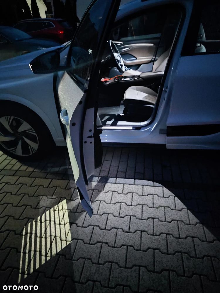Audi Q6 e-tron quattro - 21
