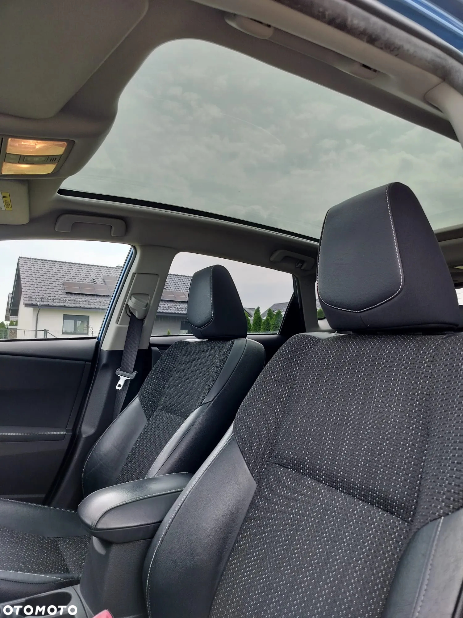 Toyota Auris - 11